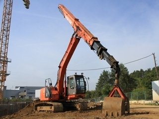 Аренда гусеничного экскаватора Hitachi ZX225USRLC-3